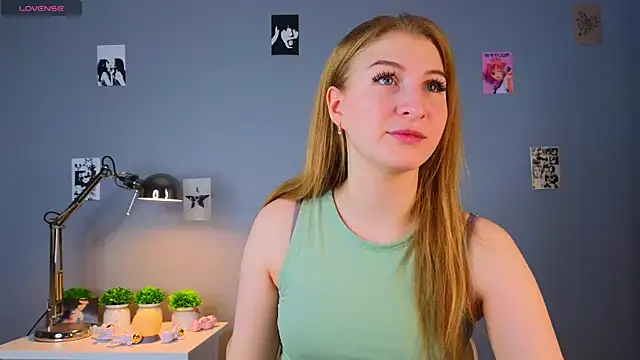 LorettaGladman online show from October 16, 4:24 am