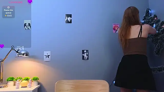 LorettaGladman online show from December 20, 4:08 am