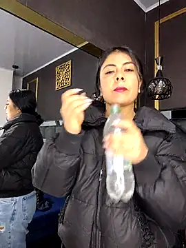 Aniajoness  online show from November 28, 3:31 am