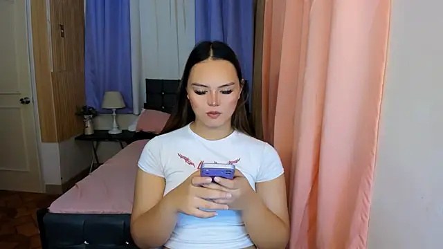 ameliamaureen online show from May 31, 4:42 am