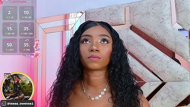 Tessa Owenss online show from October 4, 4:27 pm