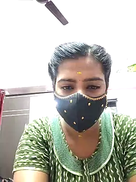 Snapshot of Tamil-Meenu12 chatting on October 28, 7:56 am Tamil-Meenu12 online show from October 28, 7:56 am