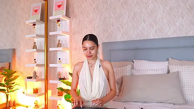 Sofy Bradd online show from June 9, 5:30 am