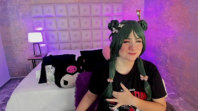 Snapshot of harimoon1 chatting on September 15, 3:06 am harimoon1 online show from September 15, 3:06 am