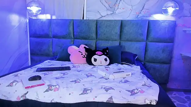 Snapshot of harimoon1 chatting on November 22, 3:38 am harimoon1 online show from November 22, 3:38 am