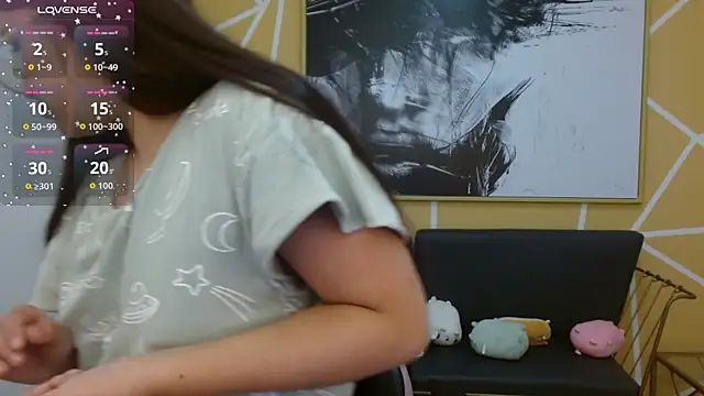 olivia russo  online show from April 5, 1:08 pm