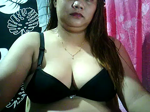yuana25 online show from May 21, 8:43 am