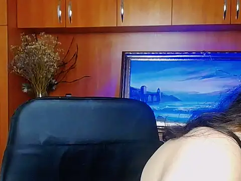 LadyAlice  online show from June 15, 6:26 am