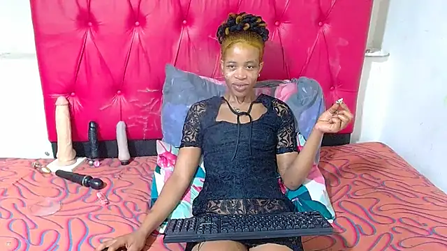 Snapshot of SexyChantyBabe25 chatting on March 12, 8:37 pm SexyChantyBabe25 online show from March 12, 8:37 pm