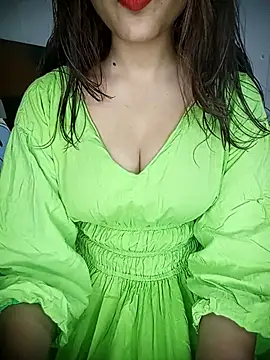 Snapshot of Hot_malika19 chatting on March 6, 10:56 am Hot malika19 online show from March 6, 10:56 am
