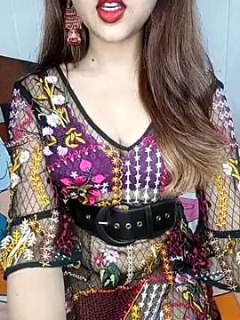 Snapshot of Hot_malika19 chatting on April 17, 9:34 am Hot malika19 online show from April 17, 9:34 am
