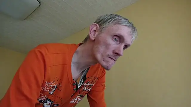 k74robert online show from February 3, 10:31 am