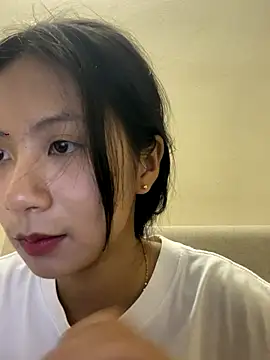 Lil-Gi online show from October 20, 3:34 pm