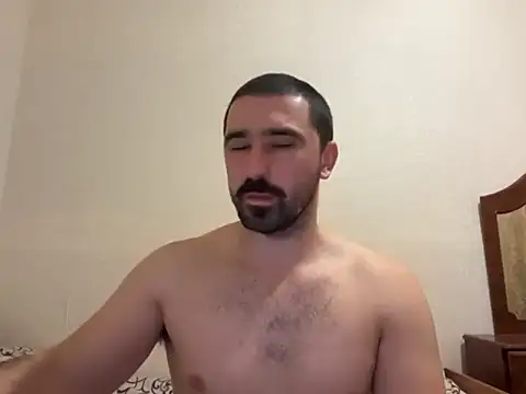 Hard to Obey online show from November 7, 9:15 pm