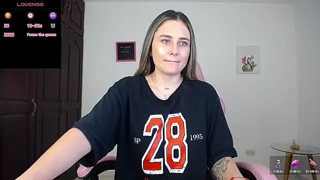 Veronika  Winslow  online show from September 16, 6:47 am