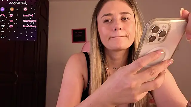 Veronika  Winslow  online show from October 7, 6:43 am