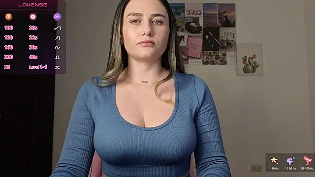 Snapshot of Veronika__Winslow_ chatting on April 10, 4:50 am Veronika Winslow online show from April 10, 4:50 am
