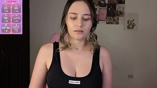 Veronika  Winslow  online show from July 29, 12:31 am