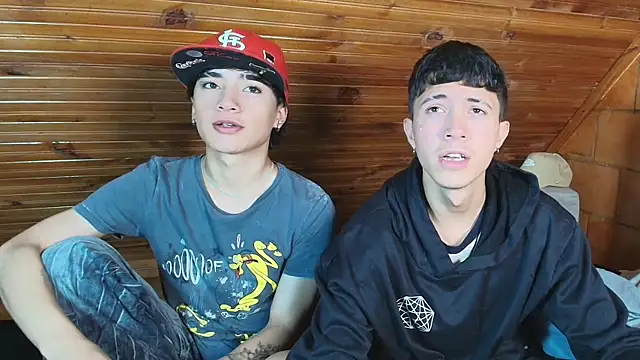 Snapshot of Thiago_Divine_ chatting on November 3, 8:32 pm Thiago Divine  online show from November 3, 8:32 pm