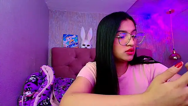 laurenelove online show from November 20, 3:39 am