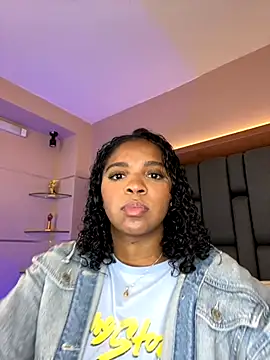 LisaMendez online show from October 4, 12:30 am