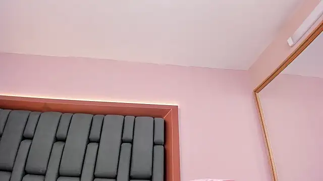 LisaMendez online show from November 12, 4:02 am