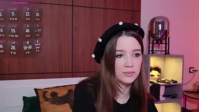 Snapshot of Alison_kisss chatting on March 17, 4:21 pm Alison kisss online show from March 17, 4:21 pm