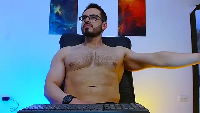 Snapshot of Axel_Lover chatting on October 19, 10:43 pm Axel Lover online show from October 19, 10:43 pm