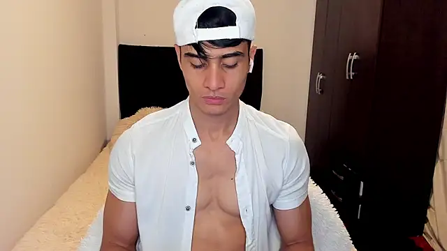 stylish men online show from September 19, 4:40 pm