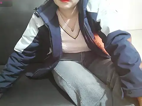 Snapshot of Owe_chan chatting on January 5, 11:41 pm Owe chan online show from January 5, 11:41 pm