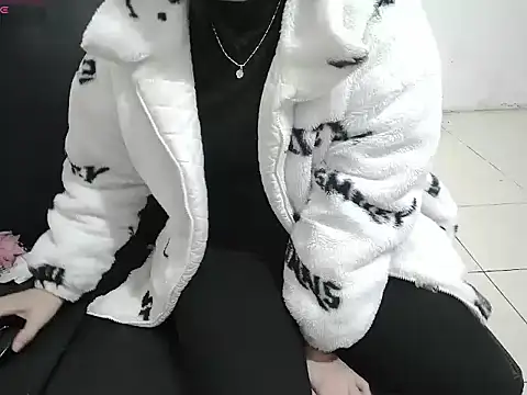 Snapshot of Owe_chan chatting on January 14, 11:42 pm Owe chan online show from January 14, 11:42 pm