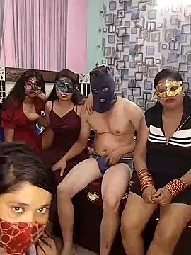 Snapshot of Sexy_anaamika chatting on October 17, 8:39 am Sexy anaamika online show from October 17, 8:39 am