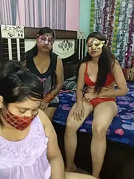 Snapshot of Sexy_anaamika chatting on November 4, 8:35 am Sexy anaamika online show from November 4, 8:35 am