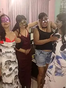 Snapshot of Sexy_anaamika chatting on November 30, 6:28 am Sexy anaamika online show from November 30, 6:28 am