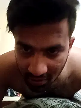 Snapshot of nareshrddd5 chatting on October 26, 7:03 am nareshrddd5 online show from October 26, 7:03 am