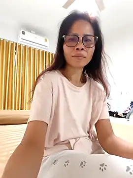 Mama Eva 1 online show from September 27, 1:21 am