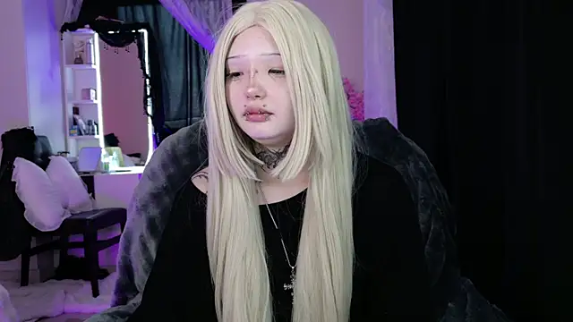 Snapshot of Lein_Bone chatting on May 9, 12:16 am Lein Bone online show from May 9, 12:16 am