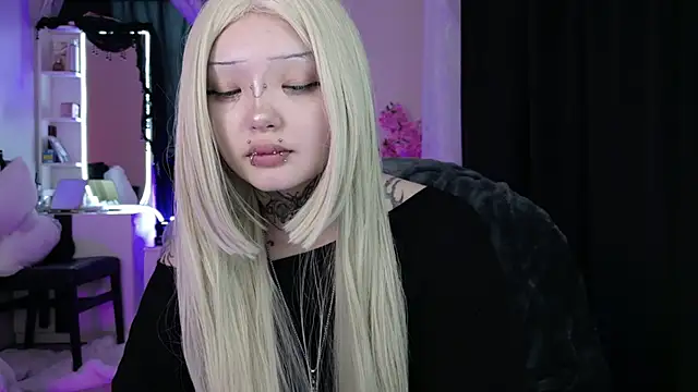 Snapshot of Lein_Bone chatting on May 12, 12:30 am Lein Bone online show from May 12, 12:30 am