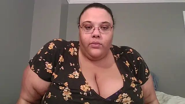 Snapshot of SexyBBW10790 chatting on March 22, 2:09 pm SexyBBW10790 online show from March 22, 2:09 pm