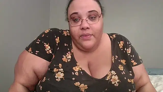 Snapshot of SexyBBW10790 chatting on March 31, 2:17 pm SexyBBW10790 online show from March 31, 2:17 pm