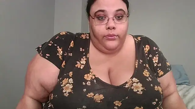 SexyBBW10790 online show from May 5, 2:03 pm