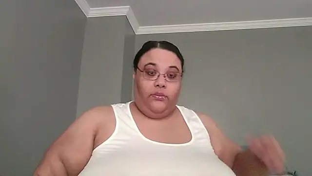 SexyBBW10790 online show from May 8, 2:00 pm