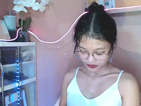 skinny gracie online show from November 16, 3:06 pm