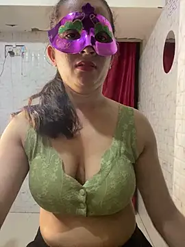 Snapshot of MONA_0213 chatting on September 20, 6:20 pm MONA 0213 online show from September 20, 6:20 pm