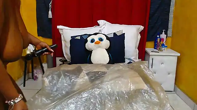 Snapshot of Candycrush2555 chatting on September 24, 8:28 am Candycrush2555 online show from September 24, 8:28 am