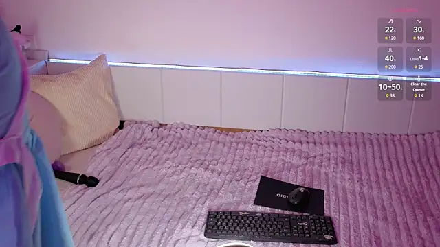 whitekittenenergy online show from November 29, 5:38 pm