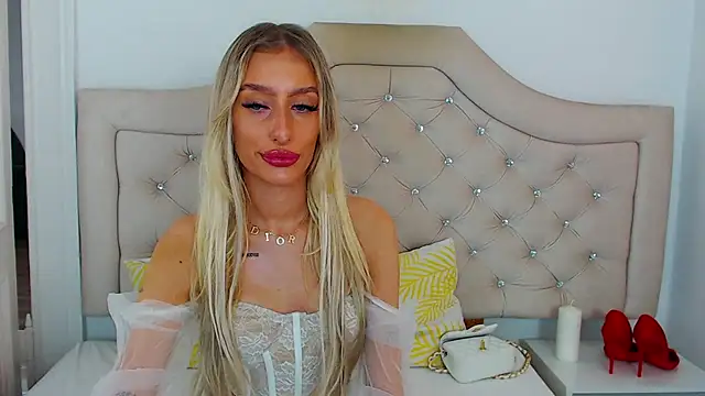 NatalieSensual online show from November 6, 9:10 am