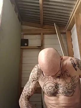 ShawnandDani7074 online show from January 13, 3:06 pm