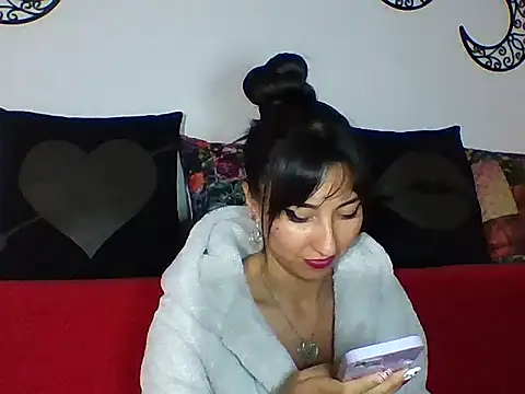 a miss online show from December 21, 1:13 am