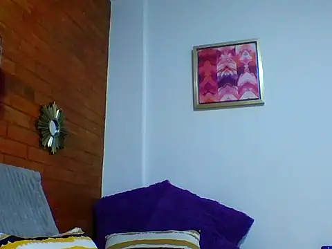 a miss online show from January 8, 10:23 pm